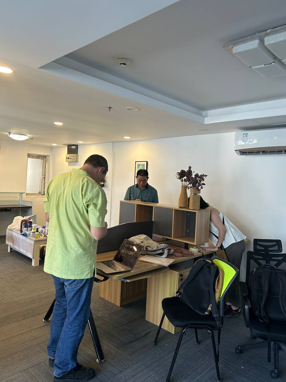 rent an office in Shenzhen